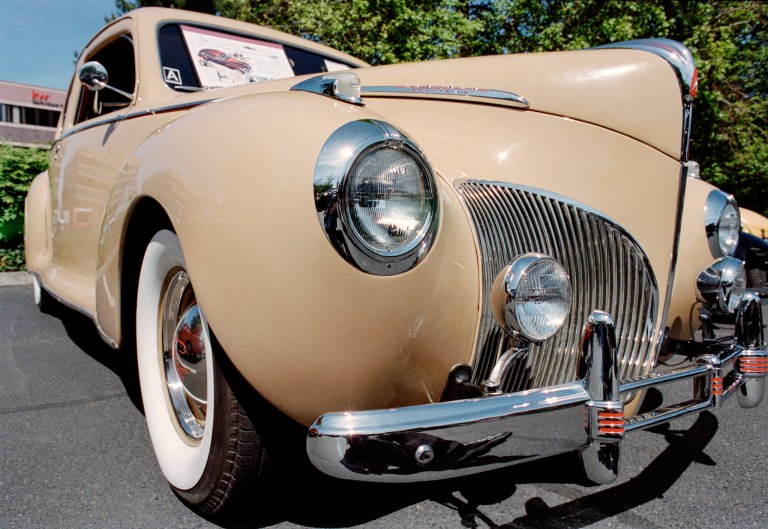 5619 Lacey Car Show Portra 400 001-Edit