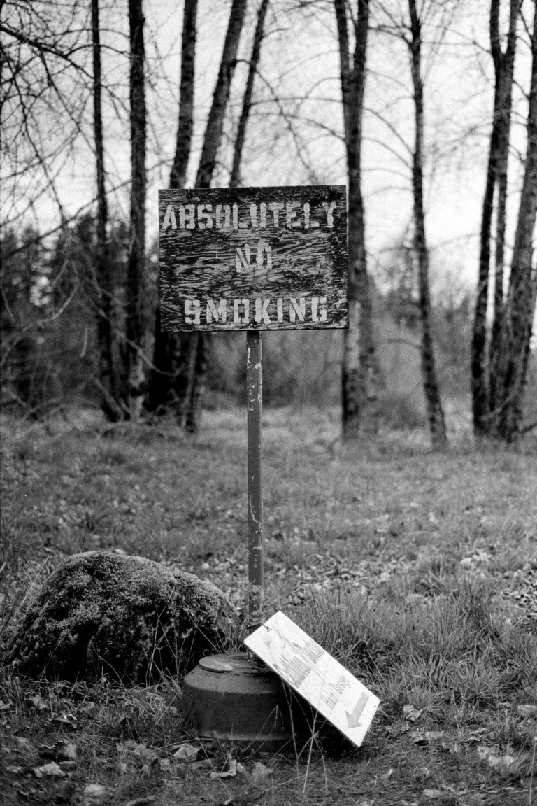 4220 XE Kentmere 100 Stand Oly 20